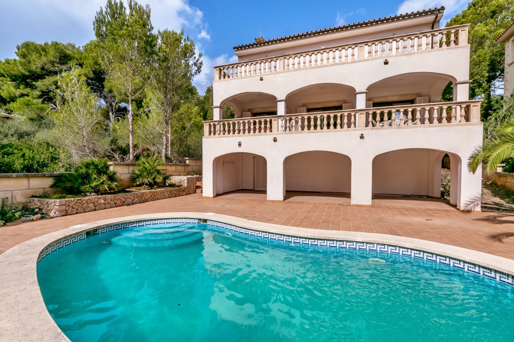 PORTO CRISTO: Elegante Villa mit hochwertiger Ausstattung in ruhiger, bevorzugter Wohnlage — Porto Cristo