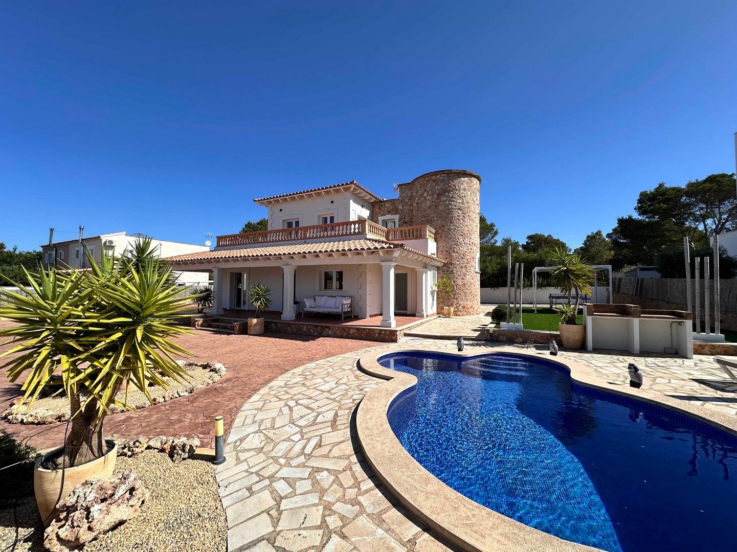 CALA PI: Exklusives Einfamilienhaus in ruhiger, meernaher Lage — Campos & Llucmajor