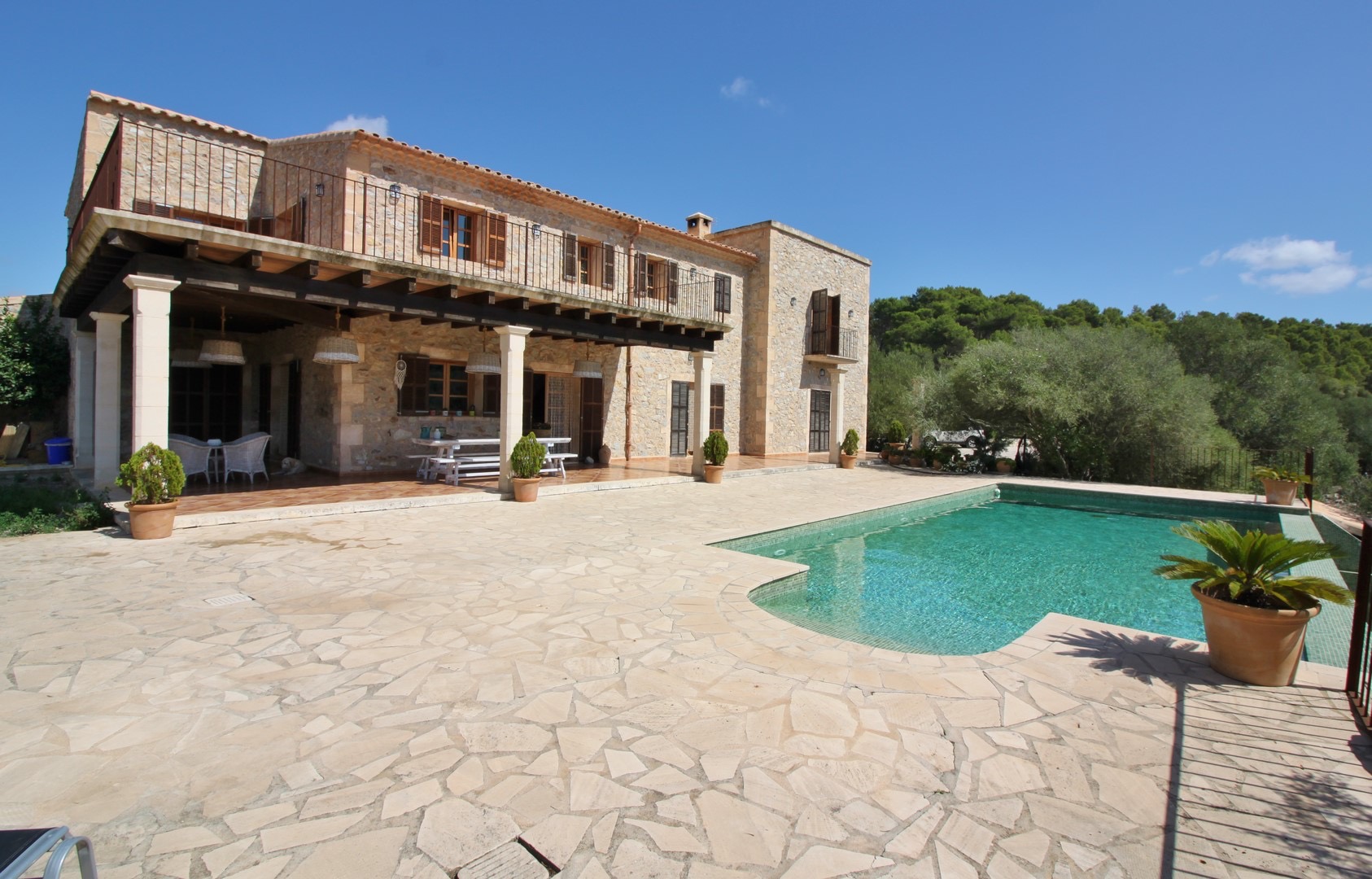 MANACOR: Exklusive Naturstein-Finca auf einer Bergkuppe nahe der Rafa Nadal Tennis Academy — Manacor
