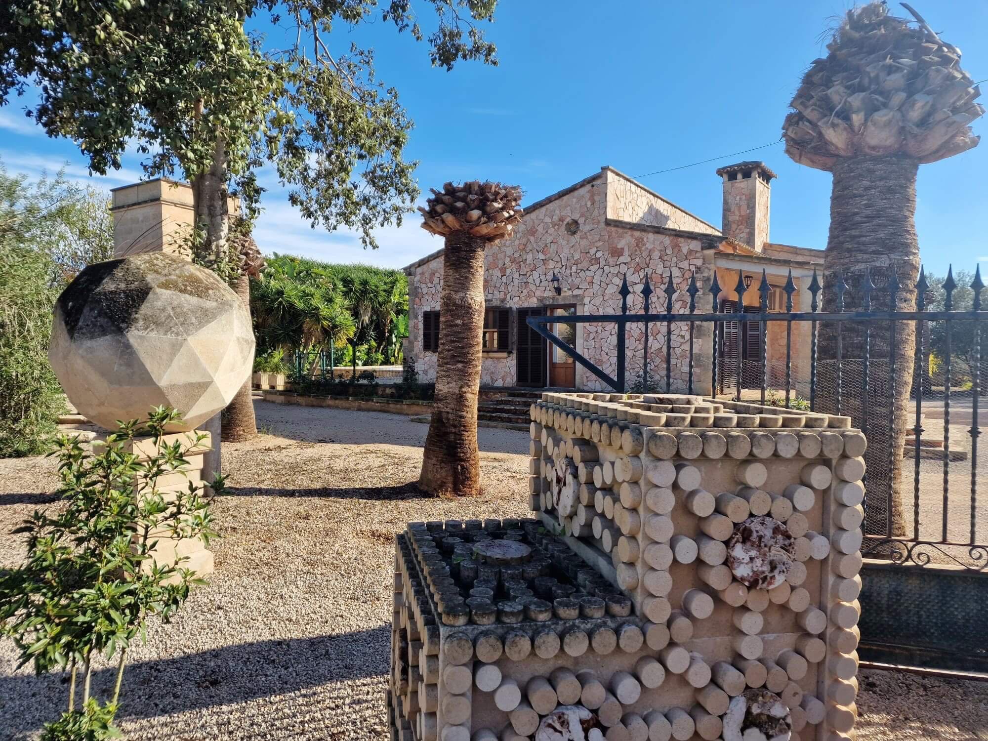 CAMPOS: Typisch mallorquinische Natursteinfinca mit separatem Gästehaus in ruhiger Lage — Campos