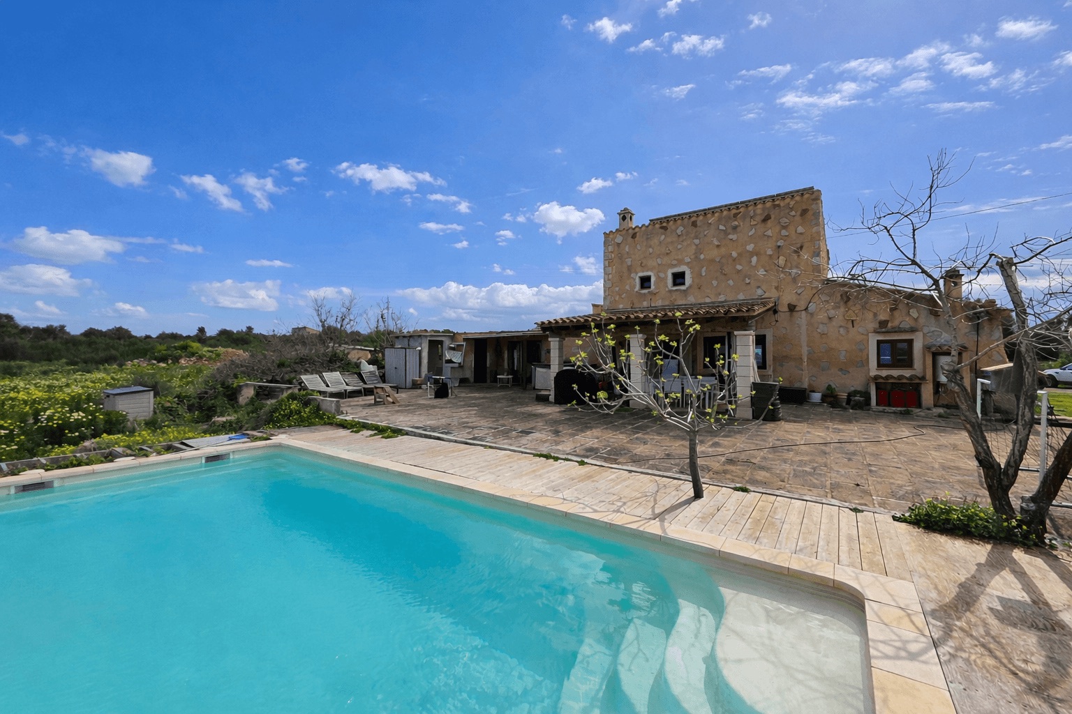 MANACOR: Historische Finca mit schönem Panoramablick und Pool in ruhiger, bevorzugter Lage — Manacor