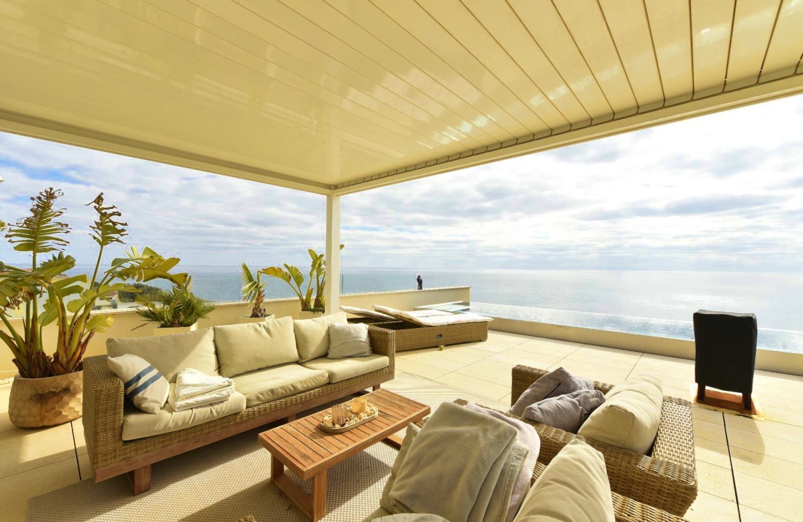 PORTO CRISTO: Exklusive Meerblick-Villa mit luxuriöser Ausstattung in erster Meereslinie — Porto Cristo