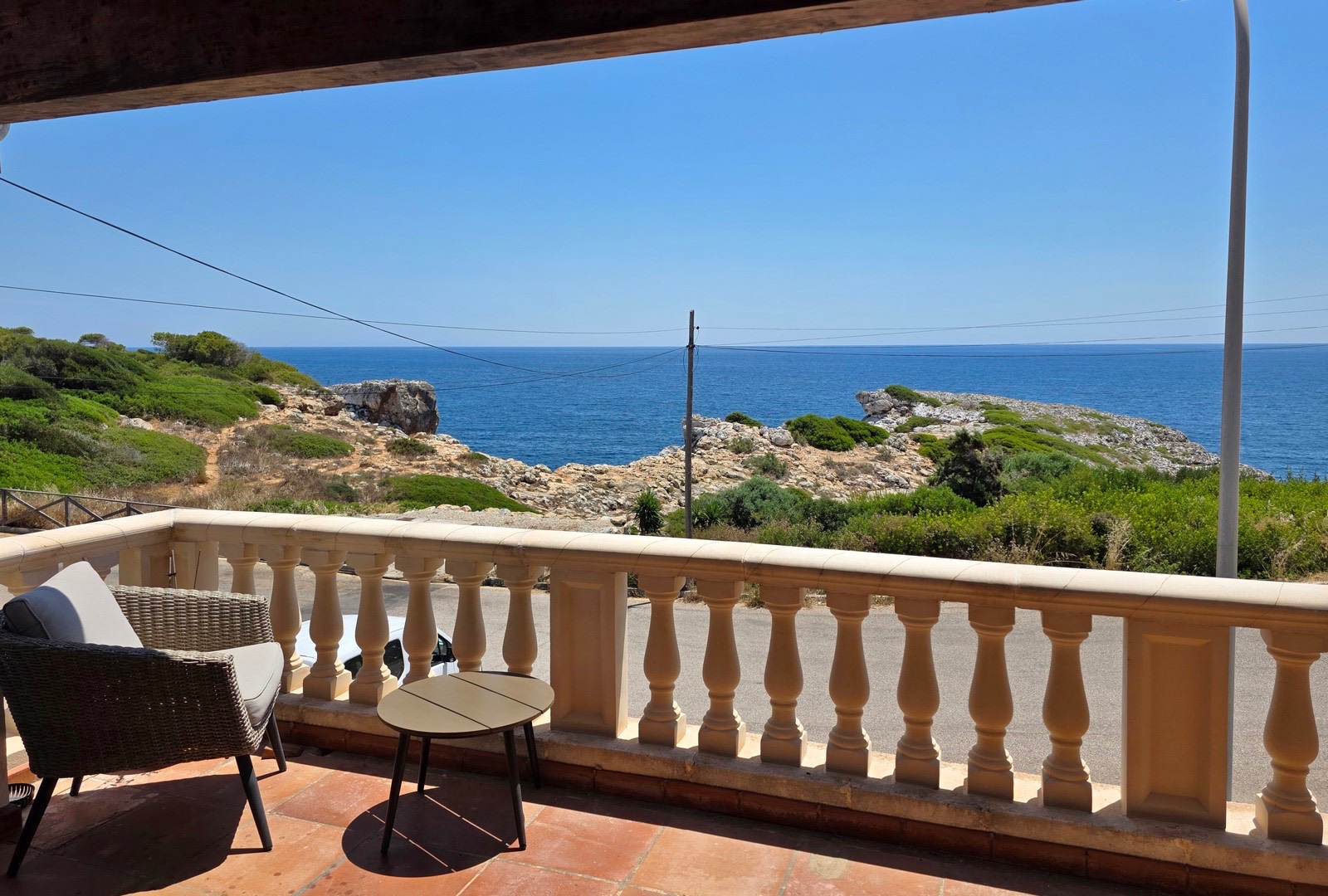PORTO CRISTO: Meerblick-Villa in erster Meereslinie mit unverbaubarem Panoramablick in bevorzugter Lage — Porto Cristo