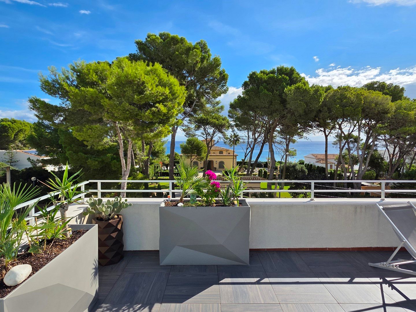 CALA RATJADA: Moderne Villa mit herrlichem Meerblick und exklusiver Ausstattung — Cala Ratjada